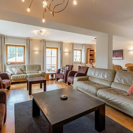 シャレー Wirnsberg *