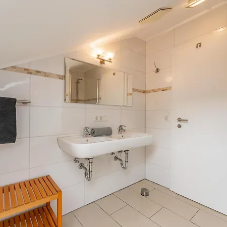 シャレー Wirnsberg