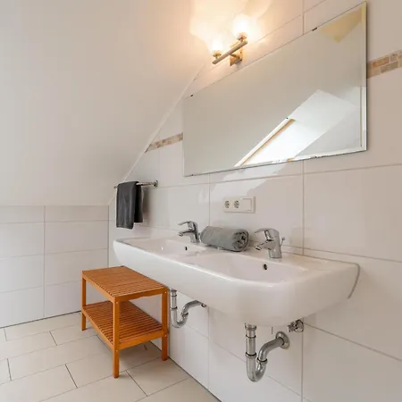 シャレー Wirnsberg *